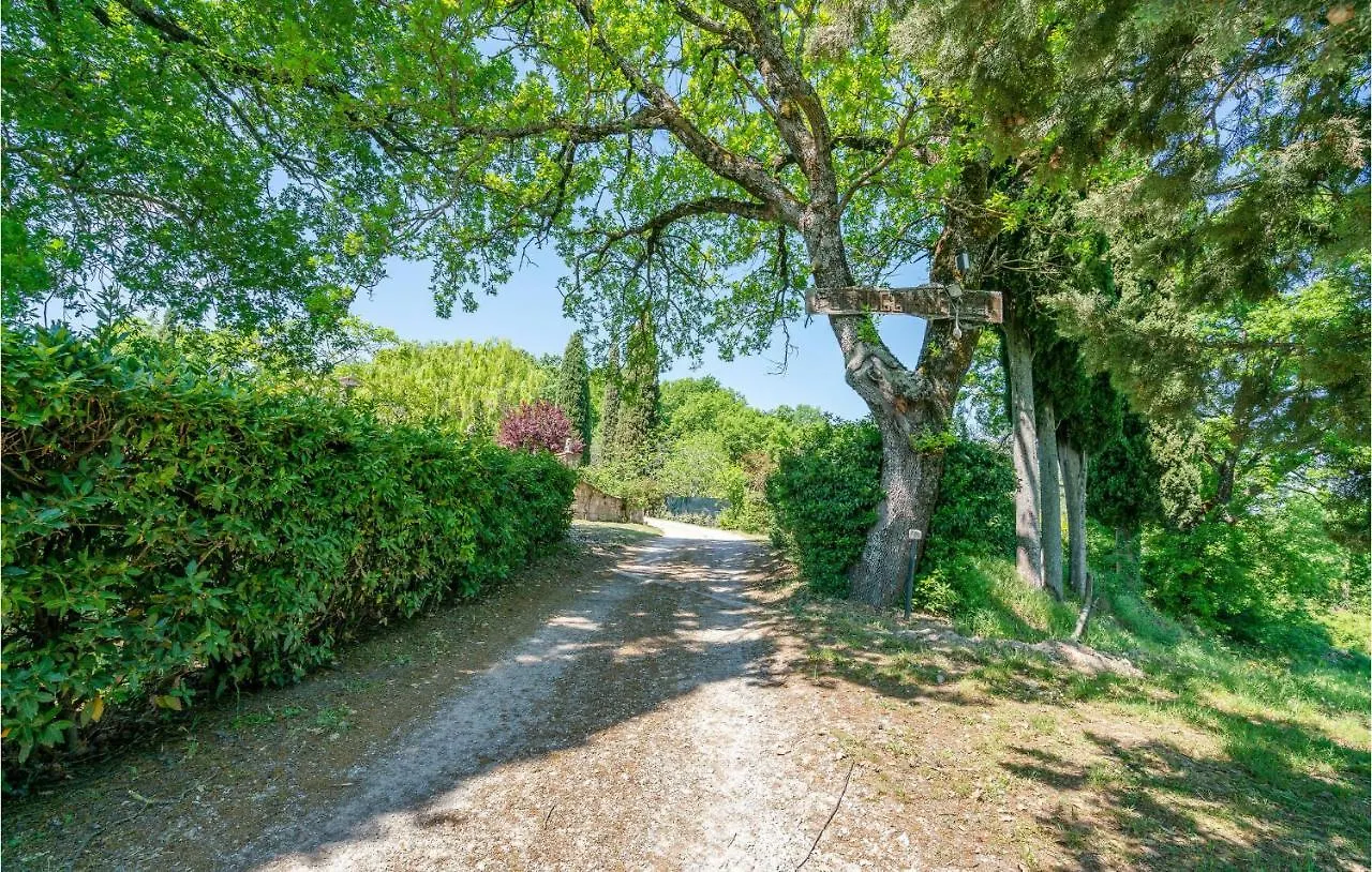 Holiday home Cozy Home In Sarteano With Kitchen