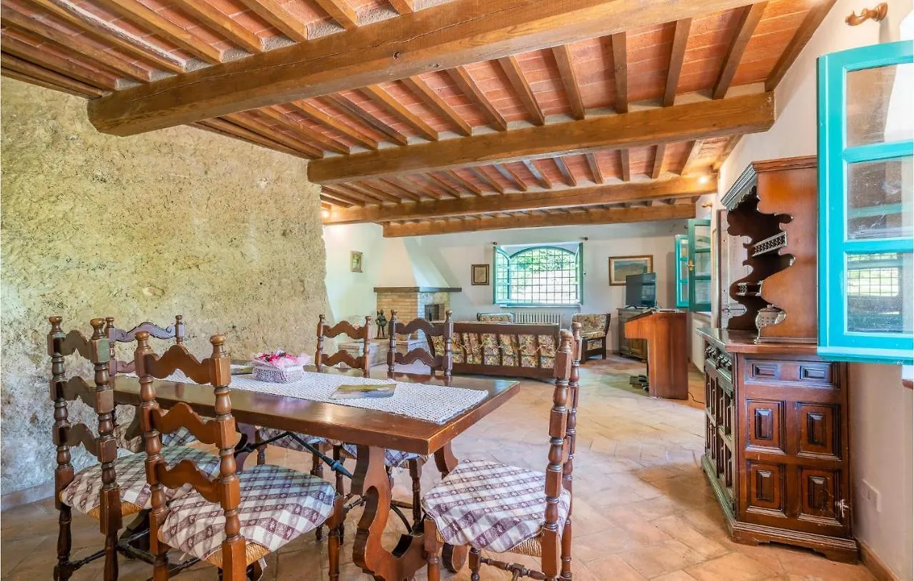Cozy Home In Sarteano With Kitchen
