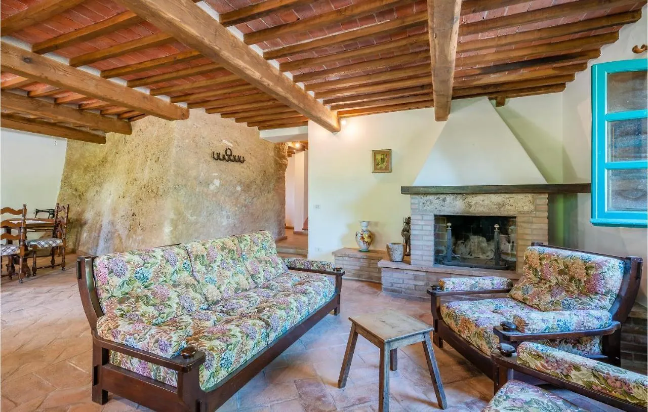 Cozy Home In Sarteano With Kitchen