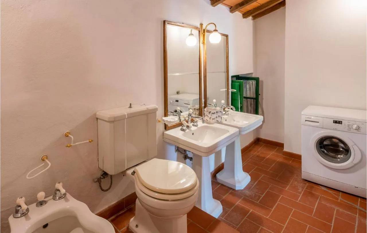 Cozy Home In Sarteano With Kitchen Prázdninový dům