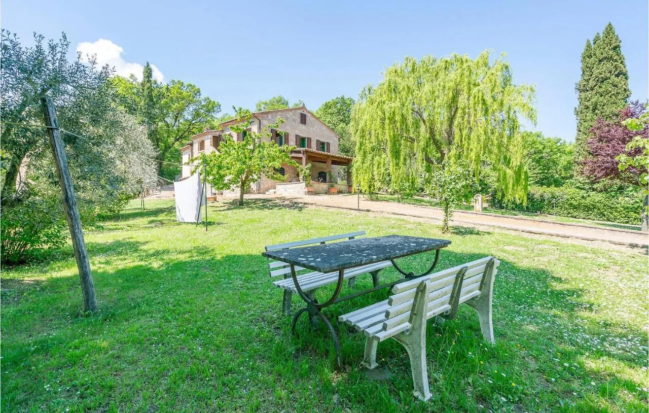 Cozy Home In Sarteano With Kitchen
