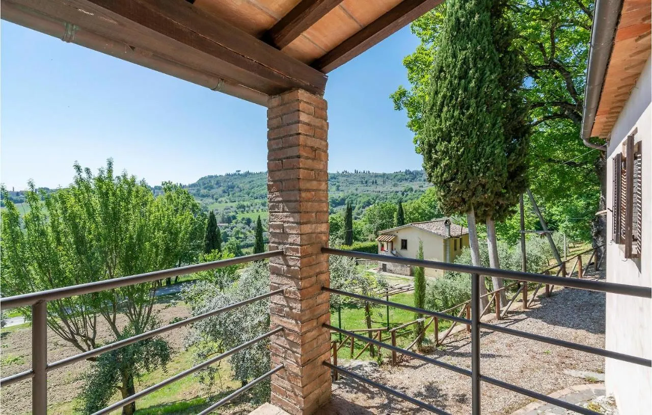 Cozy Home In Sarteano With Kitchen